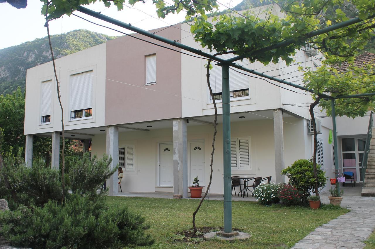 Apartments Grgurevic コトル エクステリア 写真