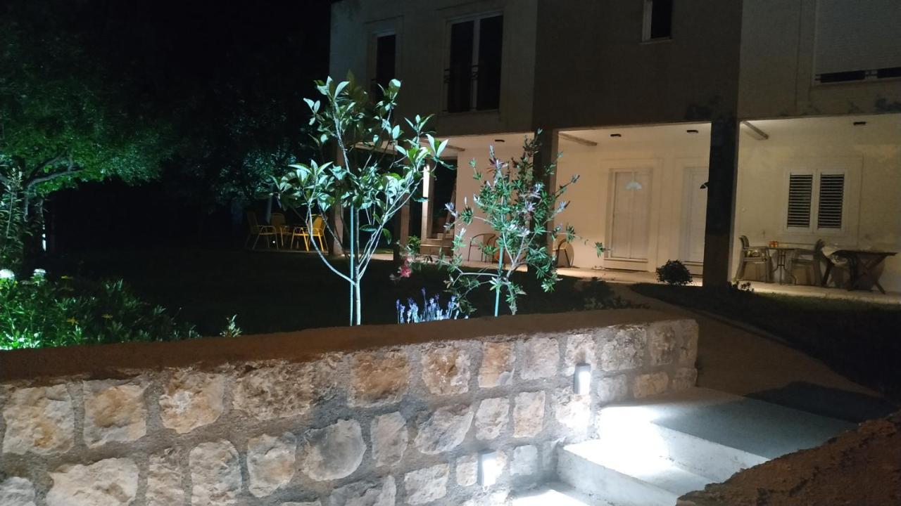 Apartments Grgurevic コトル エクステリア 写真